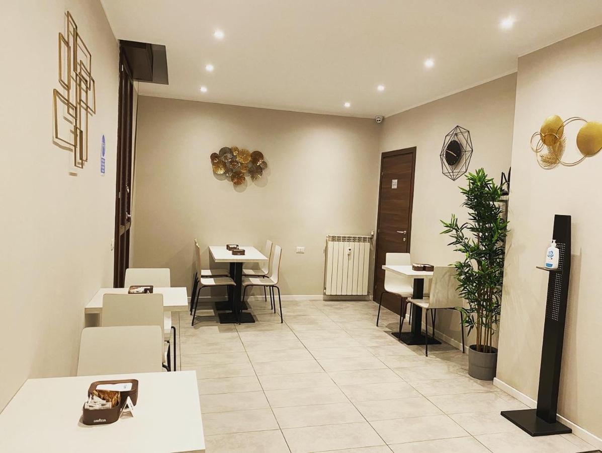 Golden Milano Hotel מראה חיצוני תמונה